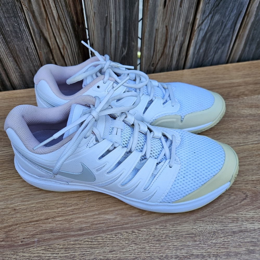 Nike White and Tan Sneakers Women Size 10 - Picture 11 of 16